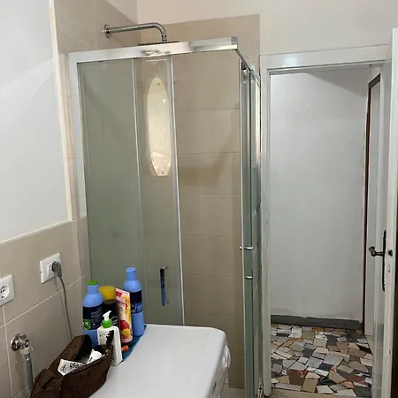 ゲストハウス Servizio Per La Casa ボローニャ